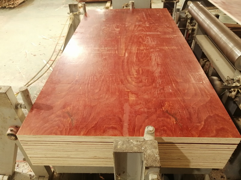 在廣西建筑模板廠家購(gòu)買(mǎi)模板有那些優(yōu)勢(shì)？